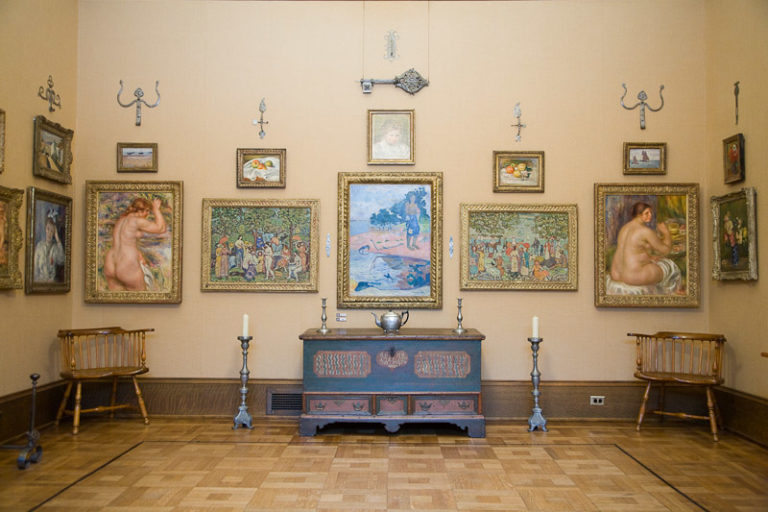 barnes-nude.jpg