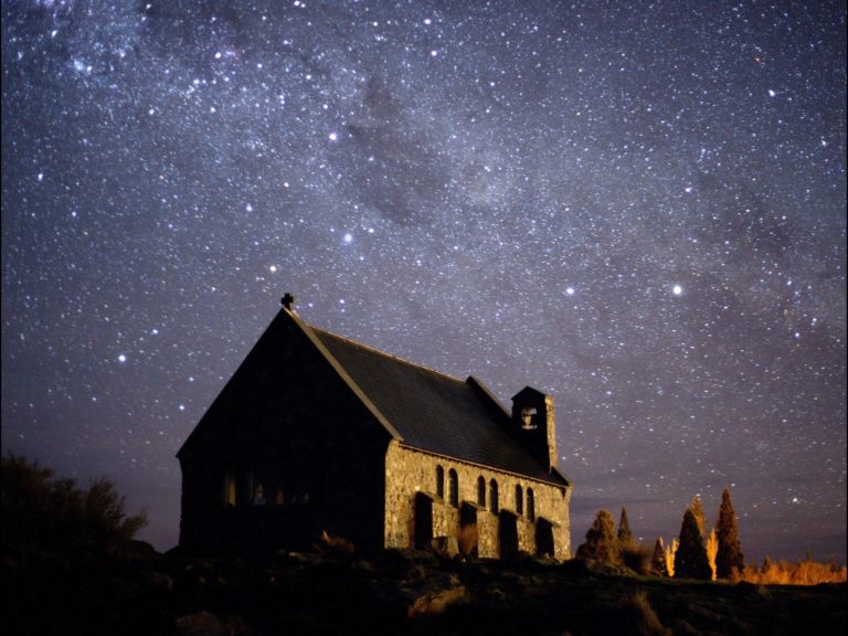 church-of-the-good-shepherd-from-aoraki-mackenzie-international-dark-sky-reserve-new-zealand.-credit-fraser-gunn-of-www.astrophotography.co_.nz-4_3_rx1443_c1920x1440.jpg